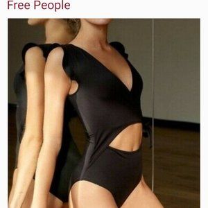 Free People Dance/Workout suit NWT M